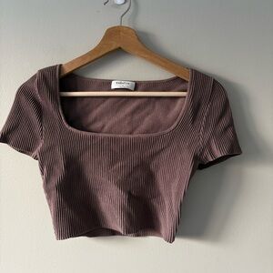 Aritzia Babaton Sculpt Knit Cropped Tee Shirt